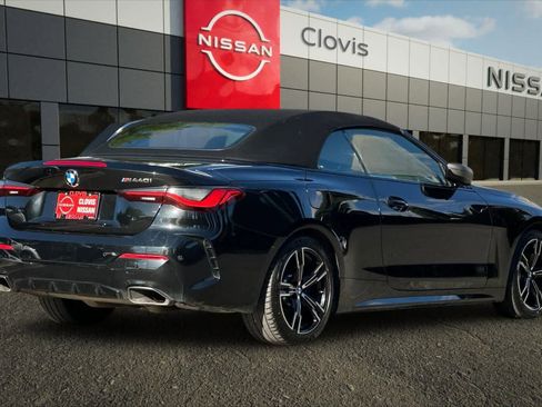 Used 2023 BMW M440i Convertible RWD image 3