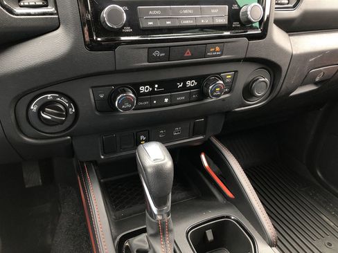 Used 2024 Nissan Frontier PRO-4X w/ Technology Package image 22