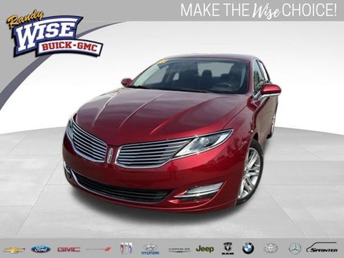Used 2013 Lincoln MKZ FWD image 1