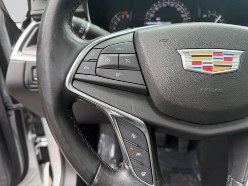 Used 2019 Cadillac XT5 Premium Luxury FWD image 21