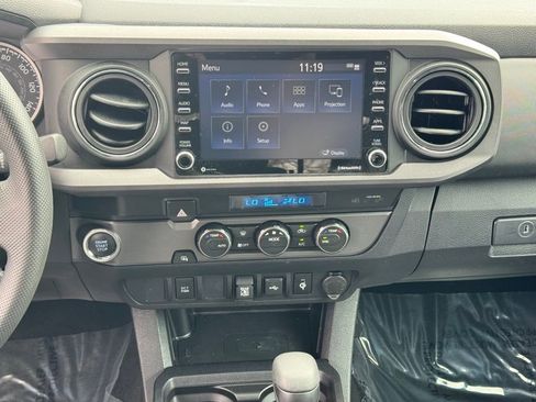 Used 2023 Toyota Tacoma TRD Sport image 16