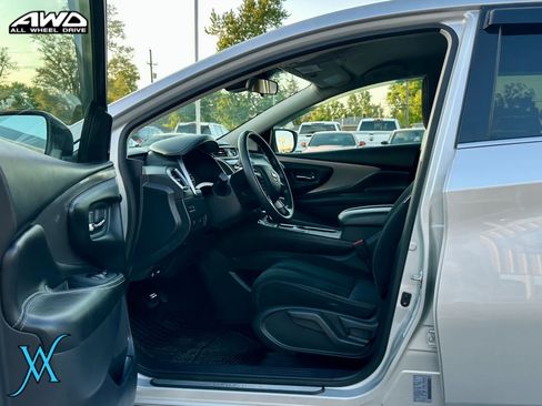 Used 2022 Nissan Murano S AWD/4WD image 12