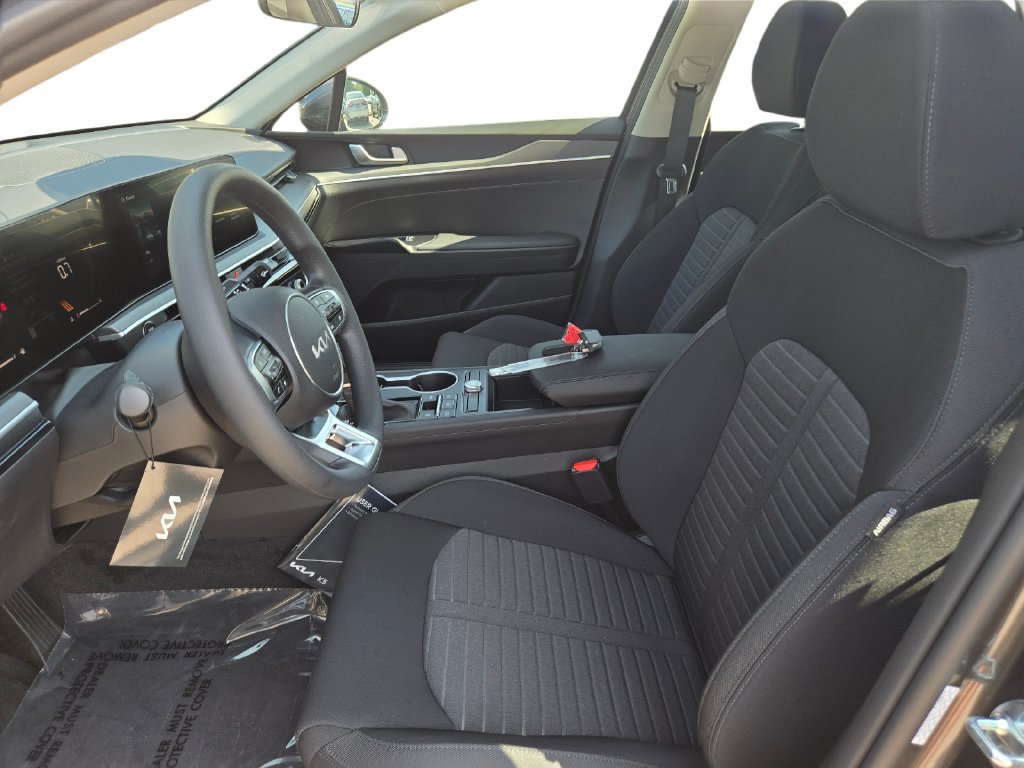 New 2026 Kia K5 LXS FWD image 17