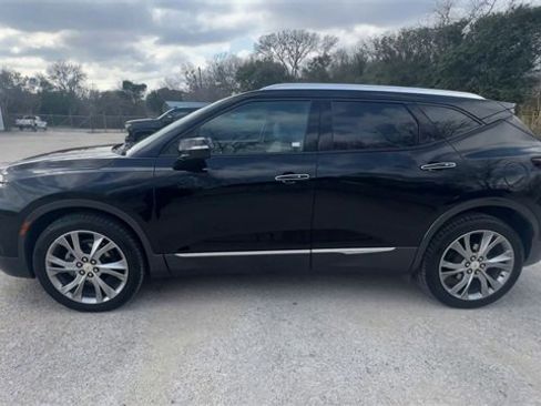 Certified 2022 Chevrolet Blazer Premier w/ Enhanced Convenience Package image 5