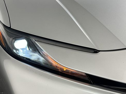 Certified 2025 Toyota Camry LE image 9