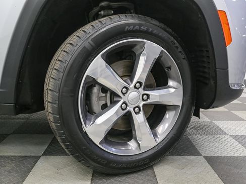 Used 2021 Jeep Grand Cherokee L Limited AWD/4WD image 18