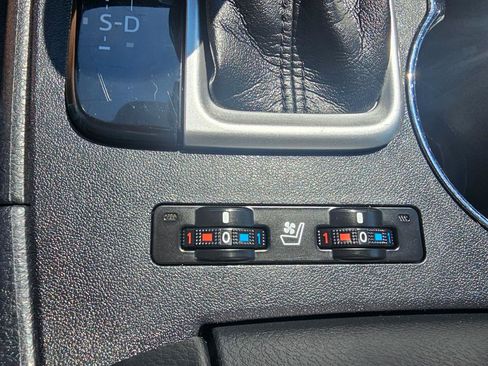 Used 2018 Toyota Highlander Limited Platinum AWD/4WD image 46