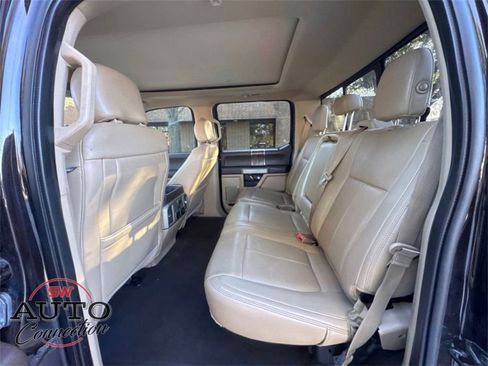 Used 2019 Ford F150 Lariat w/ Equipment Group 502A Luxury image 10