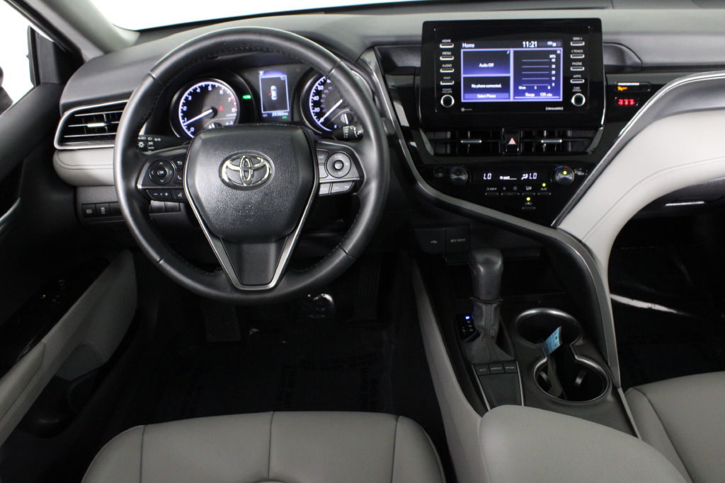 Used 2024 Toyota Camry SE w/ Convenience Package FWD image 6