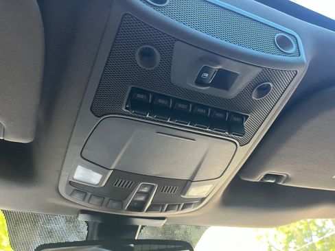 Used 2017 Ford F250 Lariat w/ Lariat Ultimate Package AWD/4WD image 27