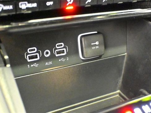 Used 2025 Jeep Grand Cherokee L Laredo image 26