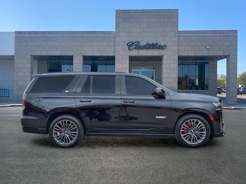 Certified 2024 Cadillac Escalade V AWD/4WD image 4