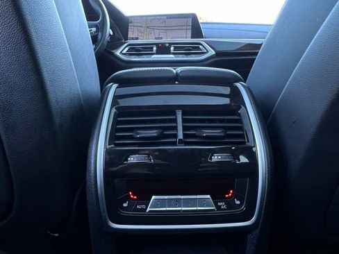 Used 2023 BMW X5 xDrive45e image 22