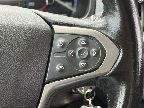 Used 2022 Chevrolet Colorado Z71 w/ Safety Package AWD/4WD image 14