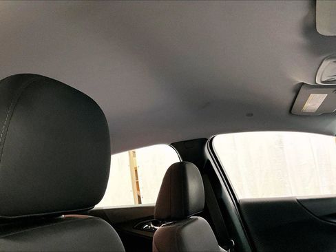 Used 2017 Chevrolet Malibu LT image 21