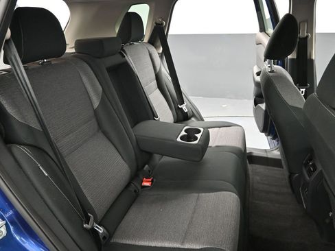 Used 2023 Nissan Rogue SV image 25