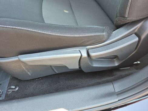 Used 2025 Nissan Sentra SV FWD image 13