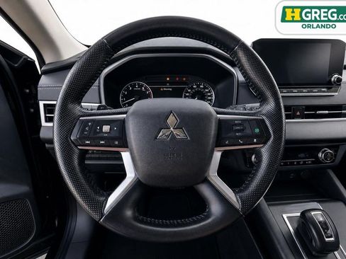 Used 2024 Mitsubishi Outlander SE FWD image 10