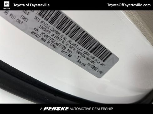 Used 2018 Chrysler Pacifica Touring Plus image 37