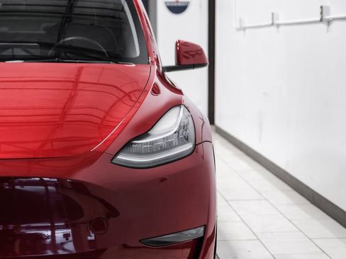 Used 2023 Tesla Model Y Long Range AWD/4WD image 45