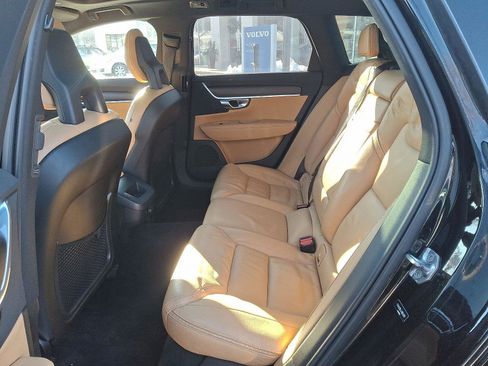 Used 2018 Volvo V90 T6 Cross Country w/ Protection Package Premier image 10