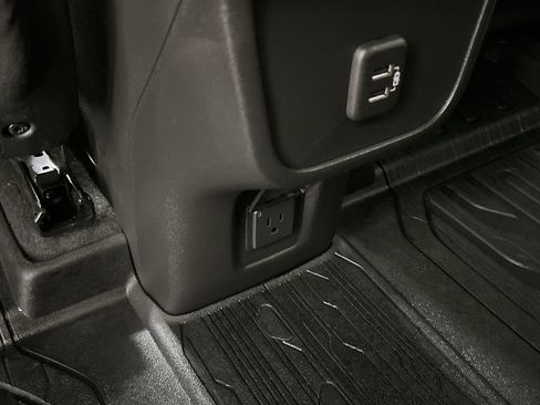 Used 2022 GMC Terrain SLE w/ Driver Convenience Package AWD/4WD image 53