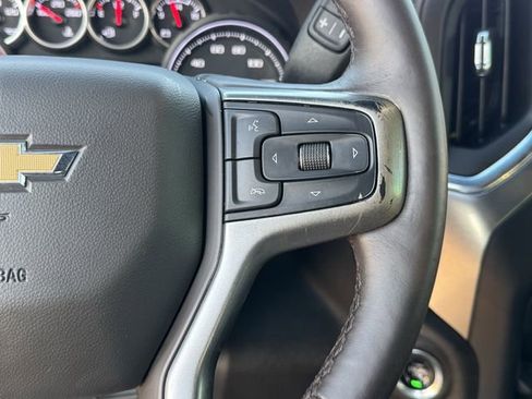 Used 2022 Chevrolet Silverado 1500 LT image 13