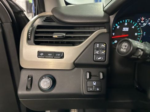 Used 2019 GMC Yukon Denali w/ Denali Ultimate Package image 10