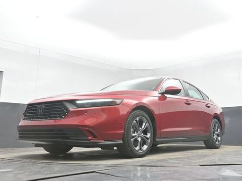 Used 2024 Honda Accord EX-L image 43