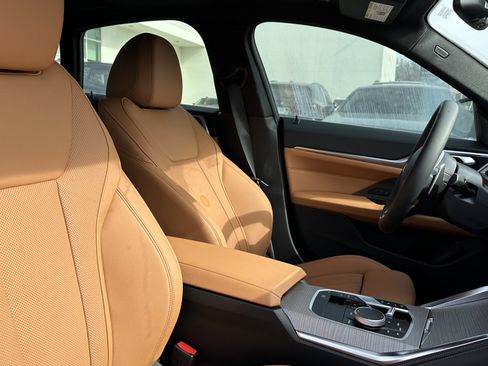 Used 2026 BMW 430i xDrive w/ M Sport Package image 32