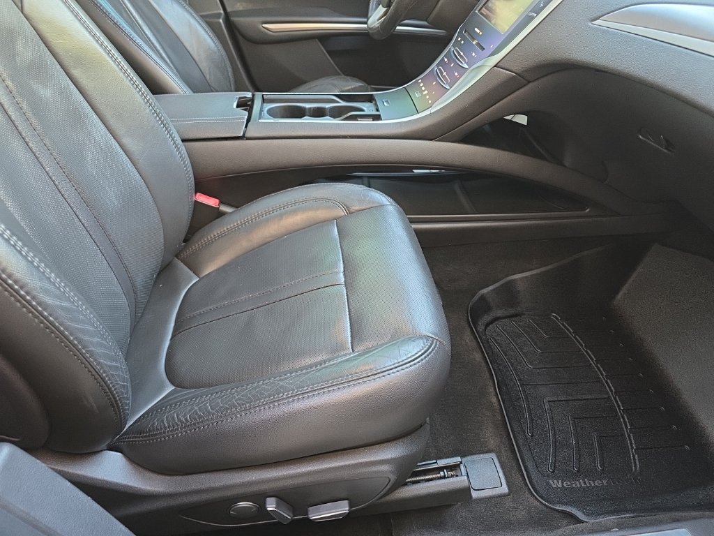 Used 2014 Lincoln MKZ AWD image 22