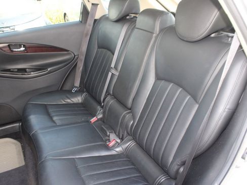 Used 2017 INFINITI QX50 AWD w/ Deluxe Touring Package image 36