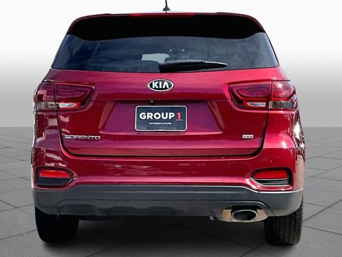 Used 2019 Kia Sorento LX image 5