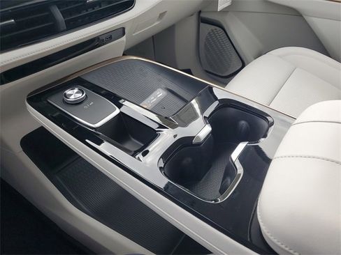 New 2026 Buick Enclave Avenir w/ Super Cruise Package image 19