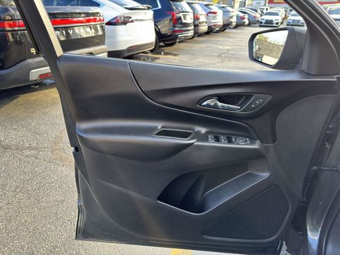 Used 2019 Chevrolet Equinox LT image 16