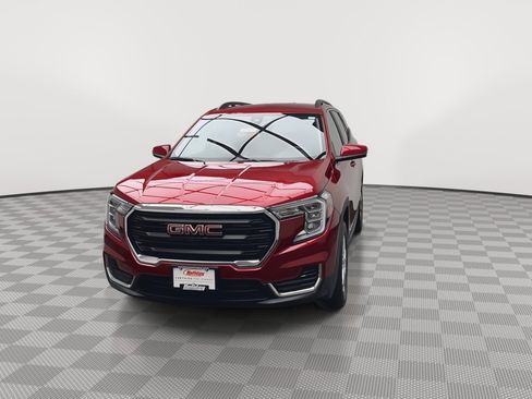 Certified 2024 GMC Terrain SLE w/ Driver Convenience Package image 34