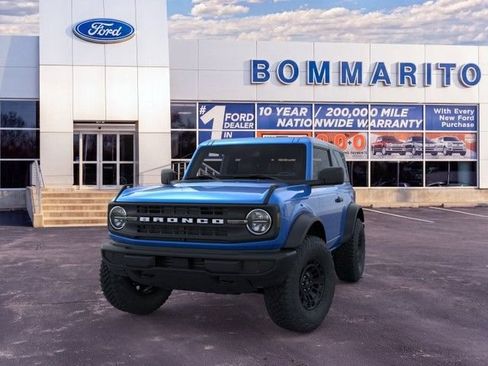 New 2026 Ford Bronco 2-Door w/ Sasquatch Package AWD/4WD image 2