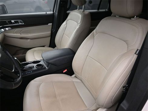 Used 2018 Ford Explorer Limited w/ Equipment Group 301A image 19