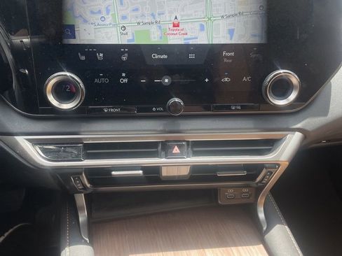 Used 2024 Lexus RX 350 Premium w/ Accessory Package (Z1) FWD image 3