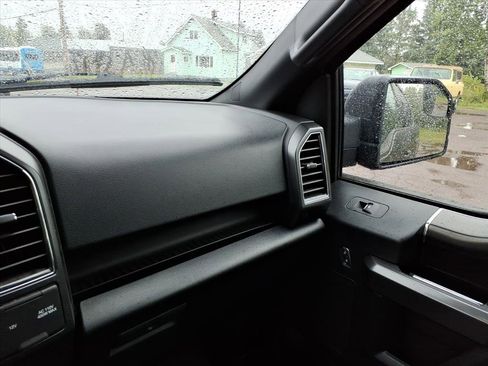 Used 2019 Ford F150 XLT w/ Equipment Group 302A Luxury image 18