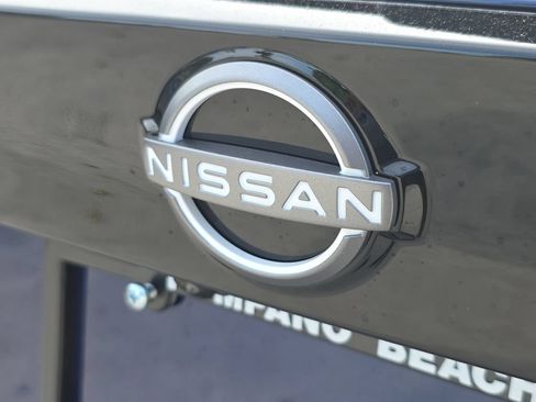 New 2026 Nissan Kicks SR w/ SR Premium Package FWD image 9