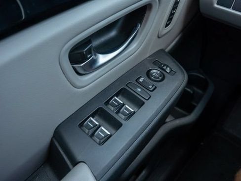 Used 2025 Honda Pilot Touring image 15