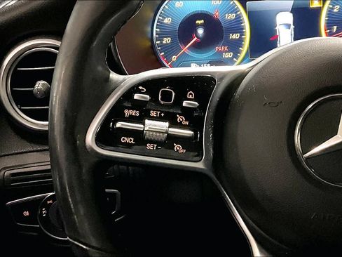 Used 2020 Mercedes-Benz GLC 300 4MATIC image 24