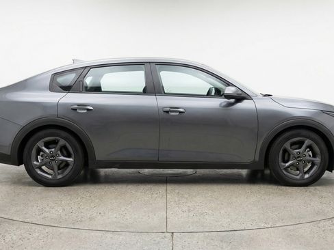 Used 2025 Kia K4 FWD image 8