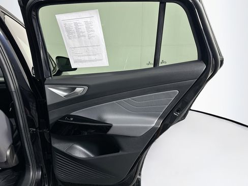 Used 2023 Volkswagen ID.4 Pro S AWD/4WD image 31