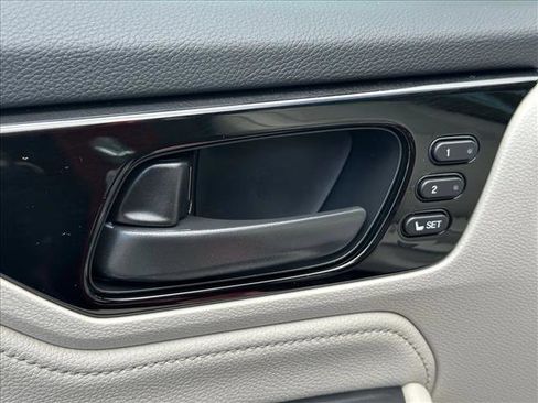 New 2026 Honda Odyssey Touring image 19