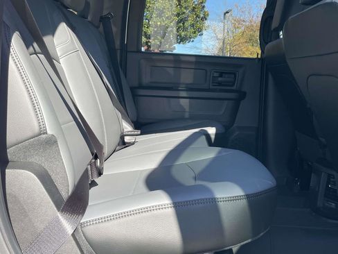 New 2026 RAM 2500 Tradesman w/ Chrome Appearance Group AWD/4WD image 32