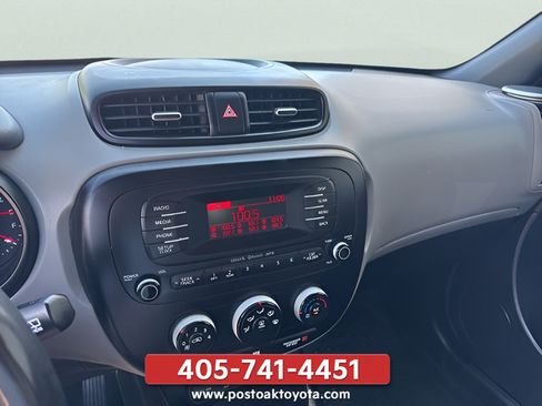 Used 2015 Kia Soul + FWD image 15