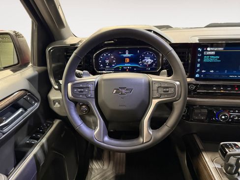 Used 2025 Chevrolet Silverado 1500 LT Trail Boss w/ Convenience Package II image 13