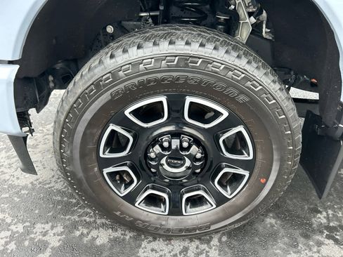 Certified 2025 Ford F350 Platinum image 11